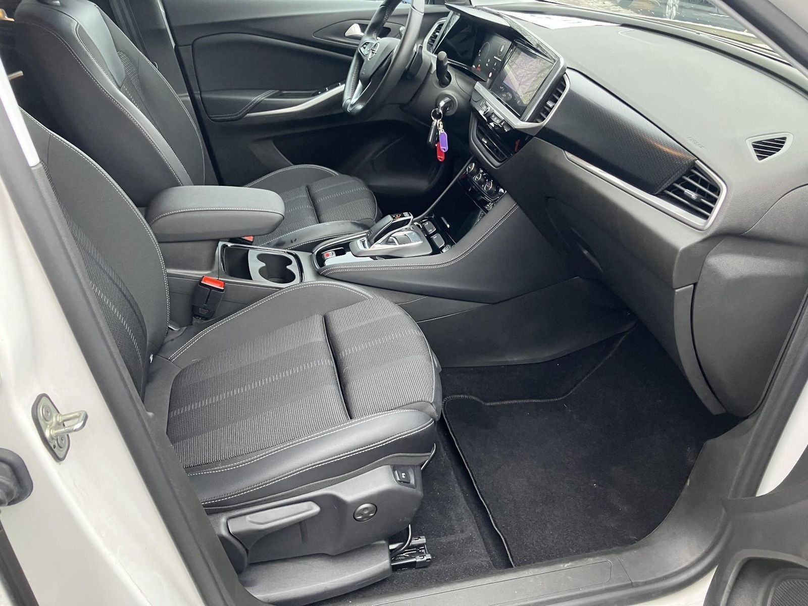 Opel Grandland (X) - Bild 8