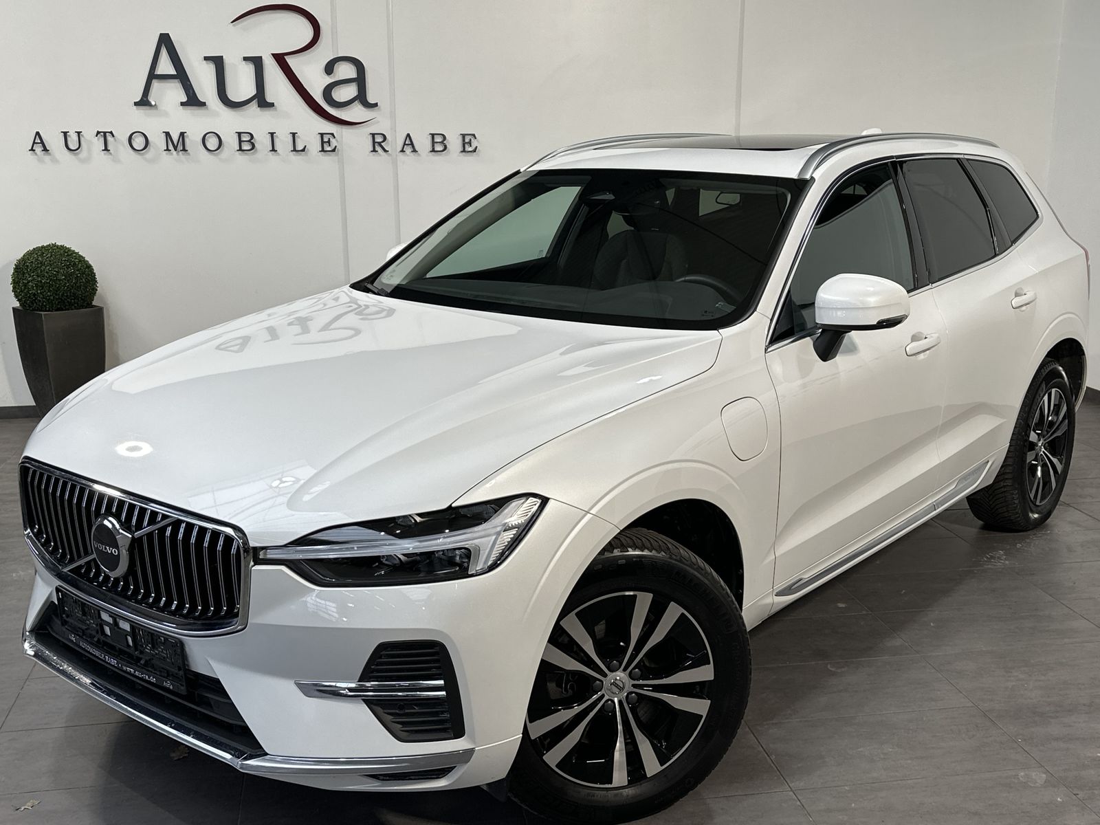 Fahrzeugabbildung Volvo XC60 T6 AWD Inscription Expression NAV+LED+AHK