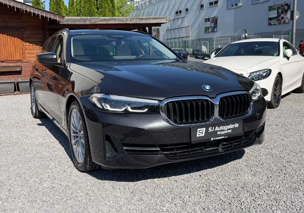 Image of BMW 530
