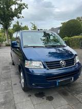 Volkswagen T5 Caravelle  VR 6 4Motion - Volkswagen T5: V6