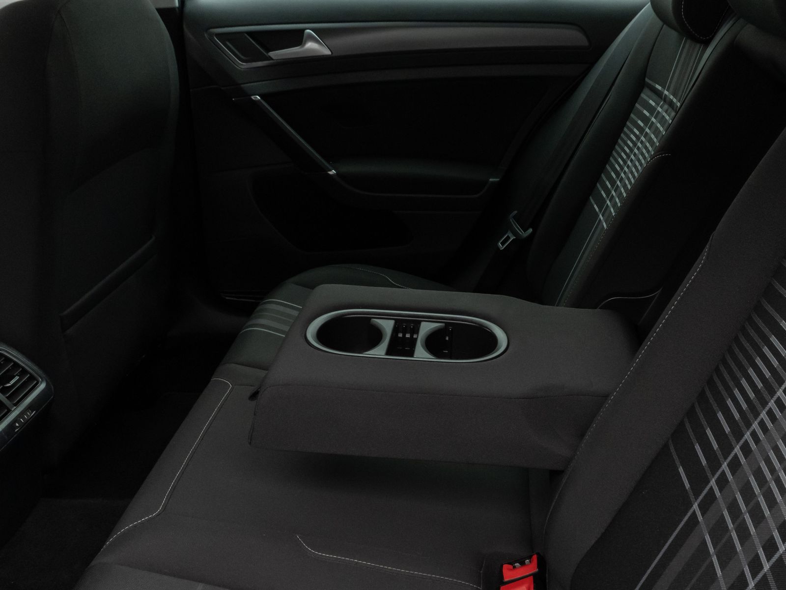 Fahrzeugabbildung Volkswagen Golf VII Variant Lounge BMT Sitzhzg Navi AHK