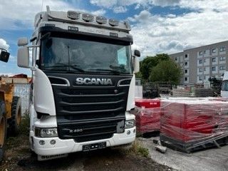 Scania R490