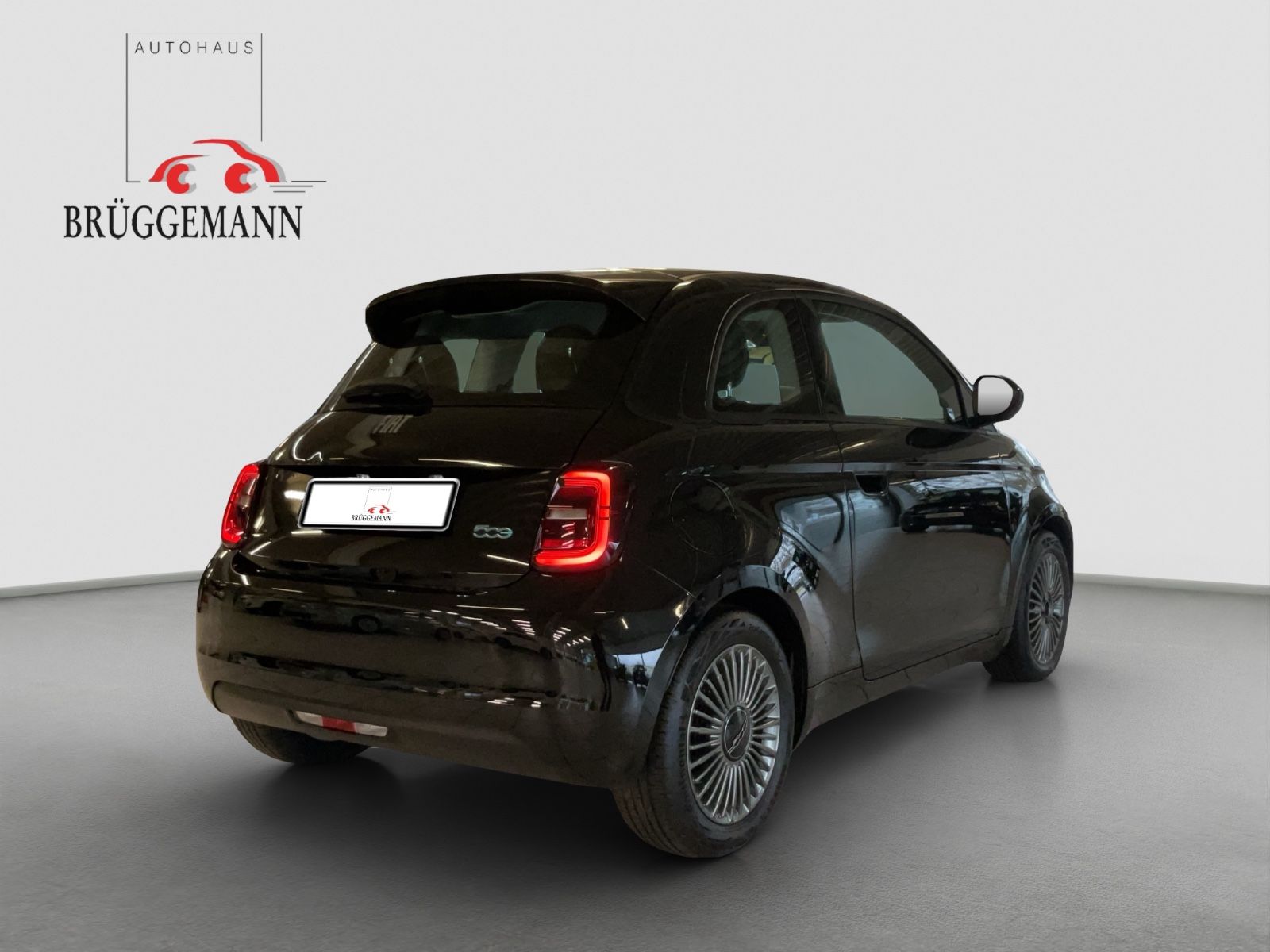 Fahrzeugabbildung Fiat 500e Icon