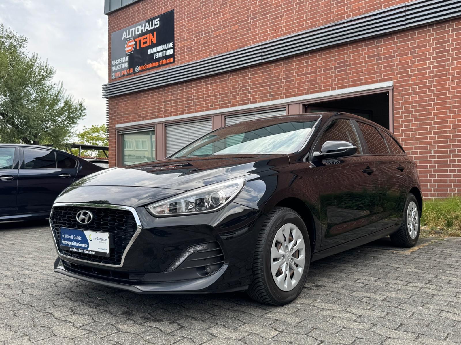 Hyundai i30 cw Trend *TEMPO*KAM*PDC*CARPLAY*AHK*SHZ*