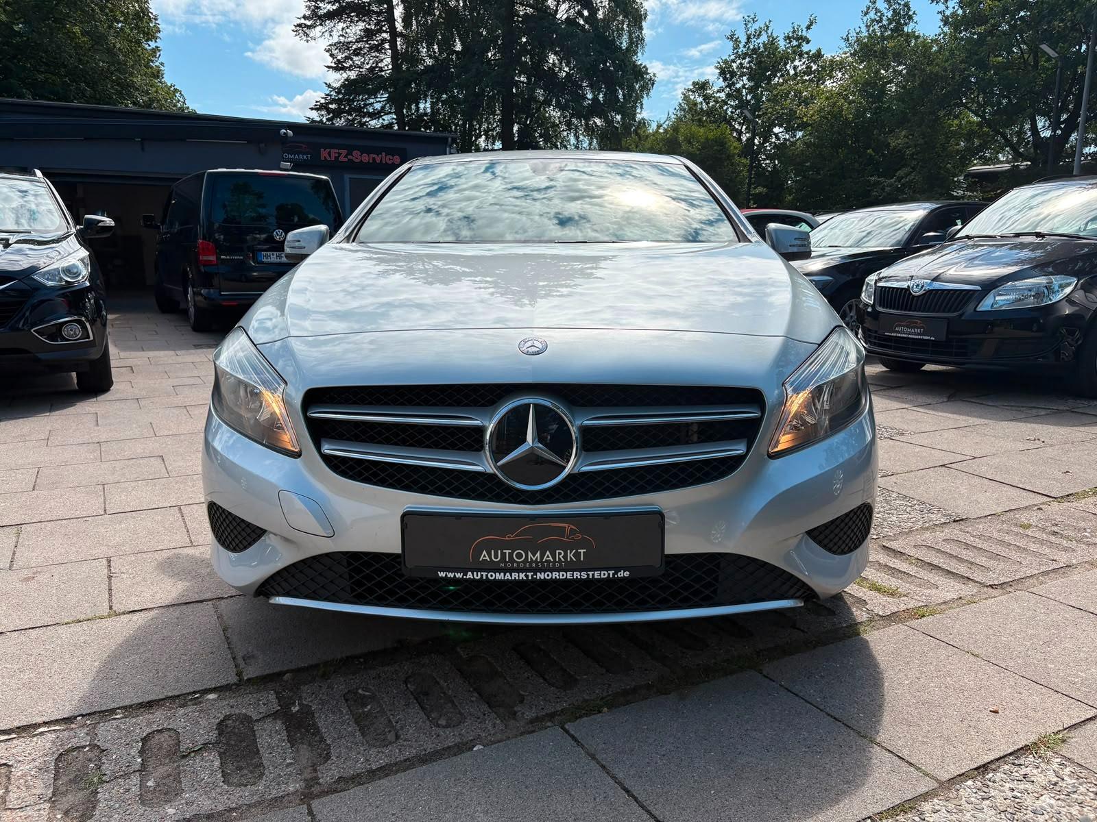 Mercedes-Benz A 180 A A 180 BlueEfficiency / Navi / Klimaanlag