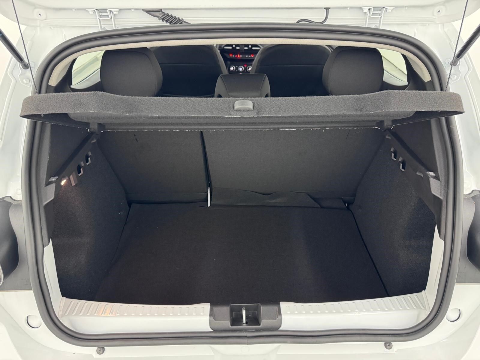 DACIA Sandero  Expression TCe 100 Winterpaket – Bild 10