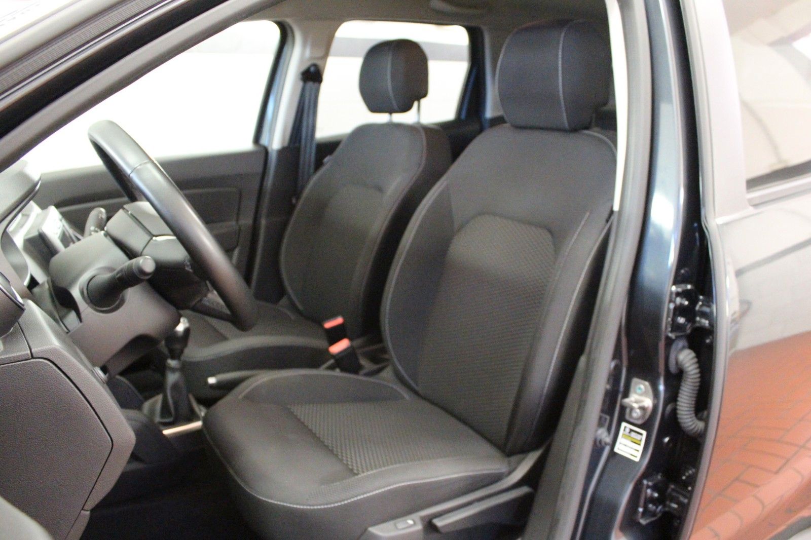 Fahrzeugabbildung Dacia Duster TCe 130 Urban 2WD *Klima*Sitzhzg*