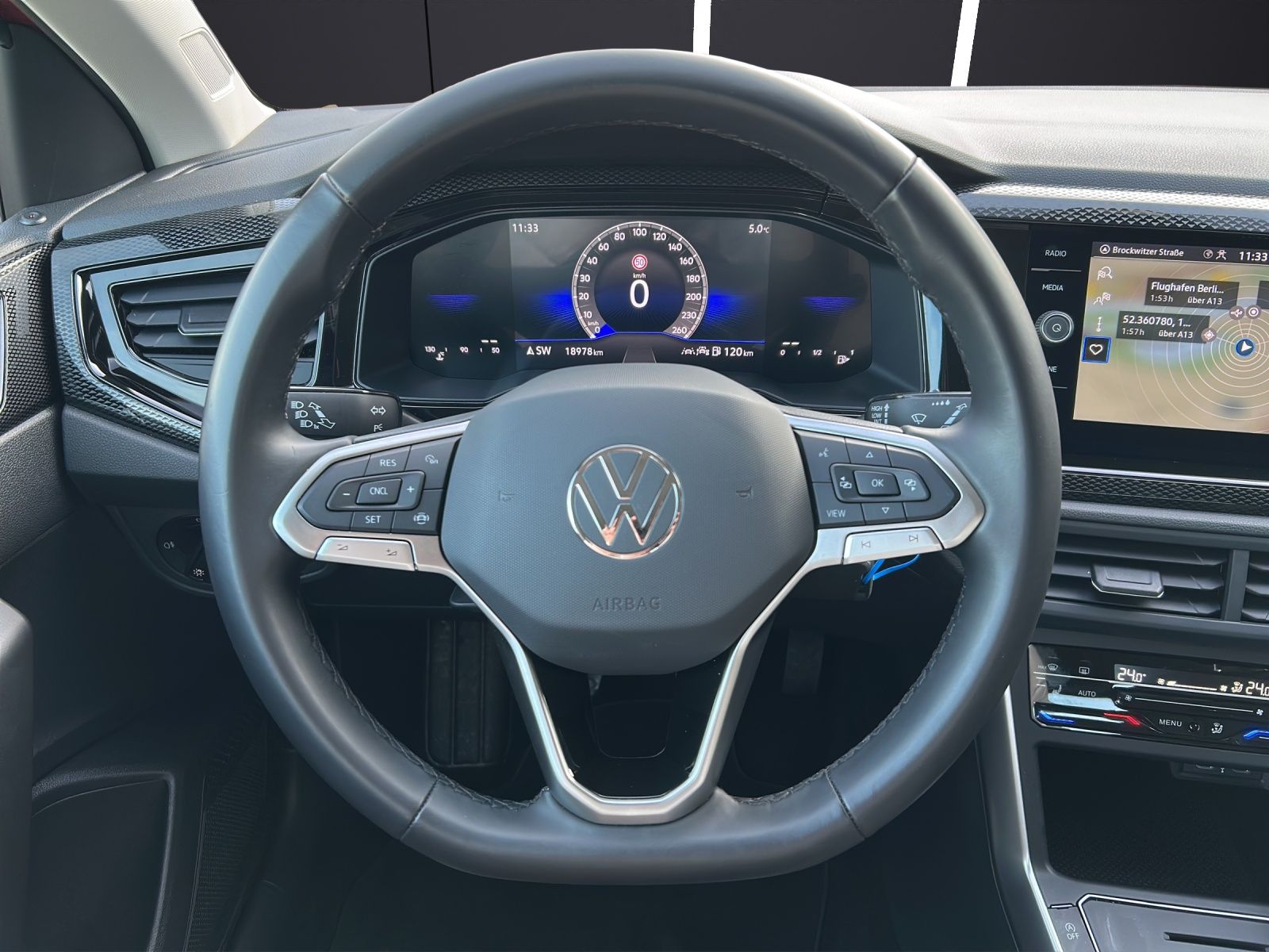 Fahrzeugabbildung Volkswagen Taigo TSI Life LED AID NAVI PDC SHZ LM