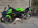 Kawasaki Ninja 125 - nur 1340 km - KAWASAKI 125