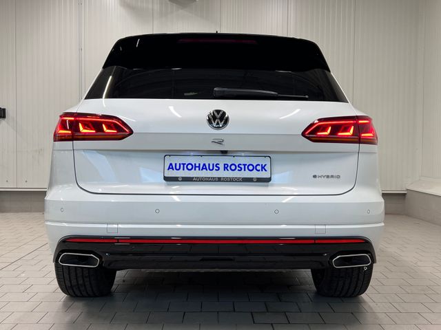 Touareg R 4Motion eHybrid 3.0 V6 TSI PANO LED