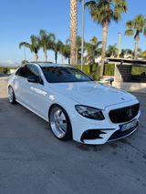 Mercedes-Benz E 220 d AMG Line Autom. AMG Line - Mercedes-Benz E 220: Standheizung