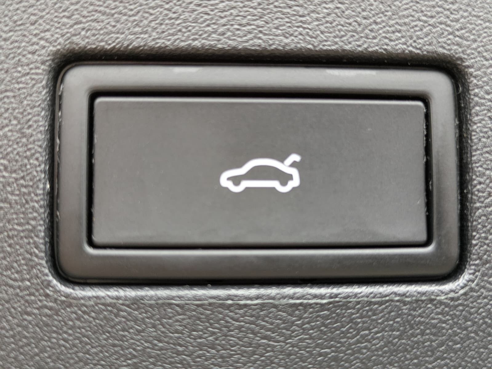 Fahrzeugabbildung Volkswagen Tayron 2.0 TDI 4M R-Line BLACK*7Si*MATRIX*PANO