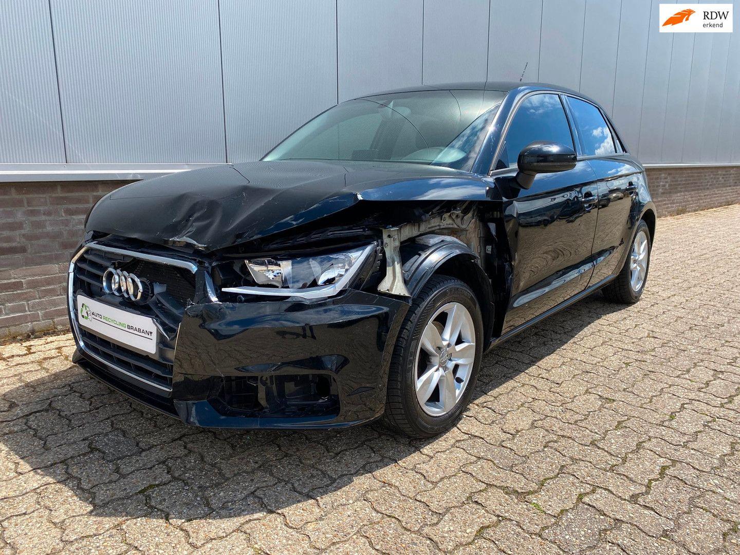 Audi A1 Sportback 1.0 TFSI Adrenalin klima PDC Achter