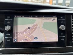 Fahrzeugabbildung Volkswagen T6.1 Multivan lang 4MOTION DSG - Standhzg*Navi!!