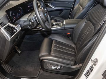 BMW X7 - 8