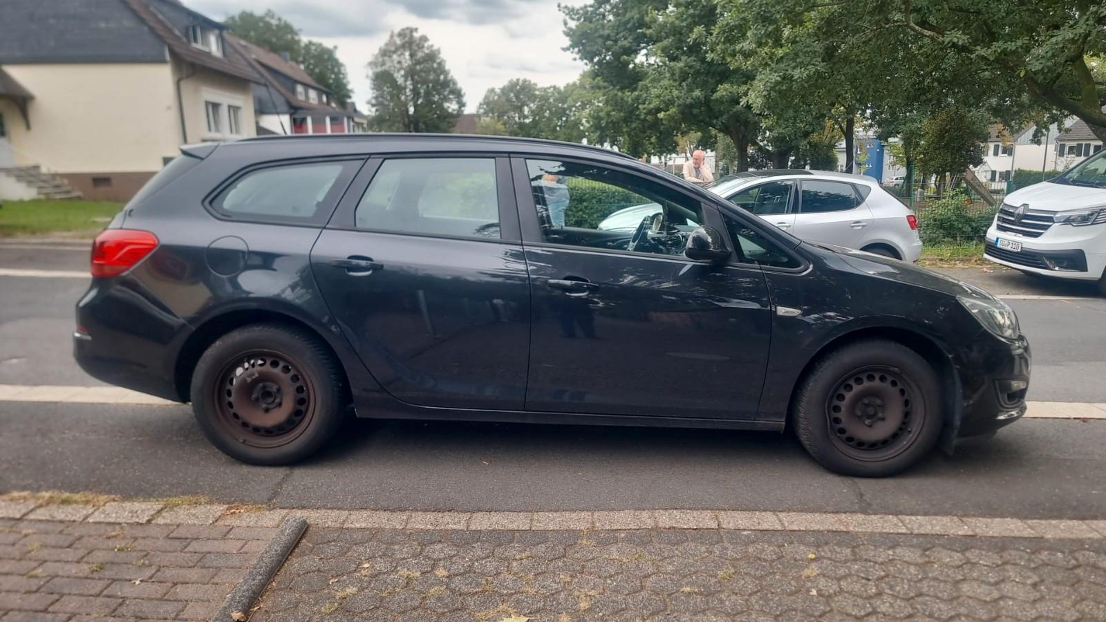 Opel Astra 2015 — engine 1.598 cm³, 116 HP (85kW)