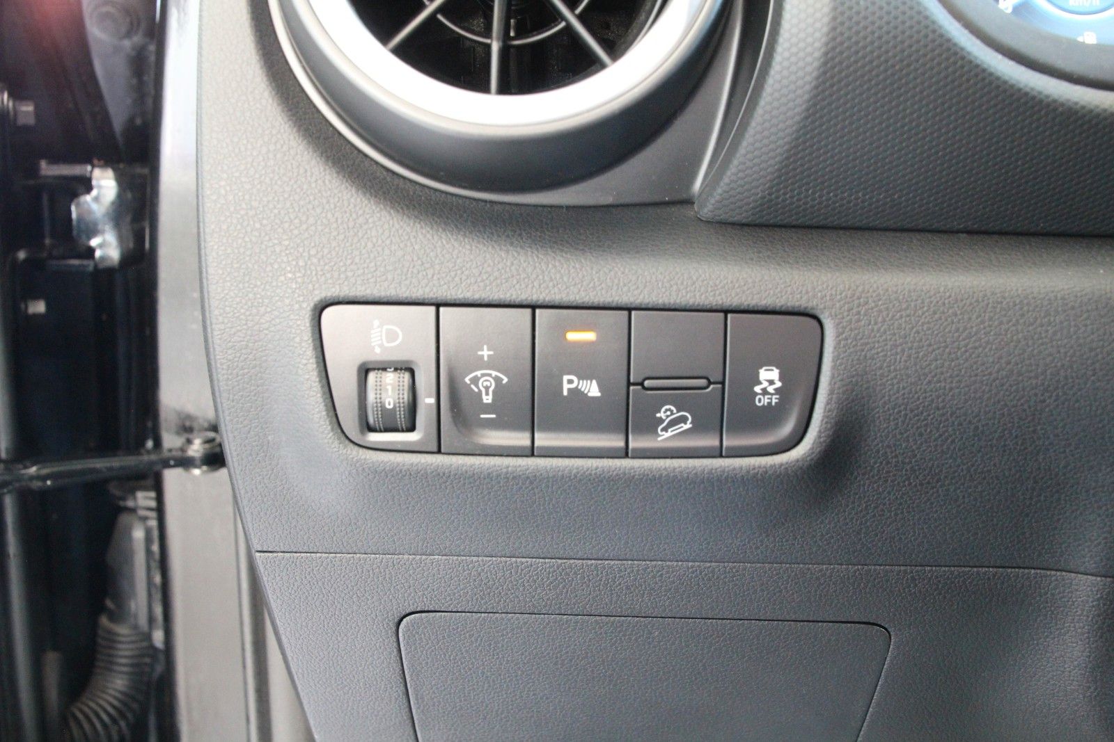 Fahrzeugabbildung Hyundai Kona Pure 2WD