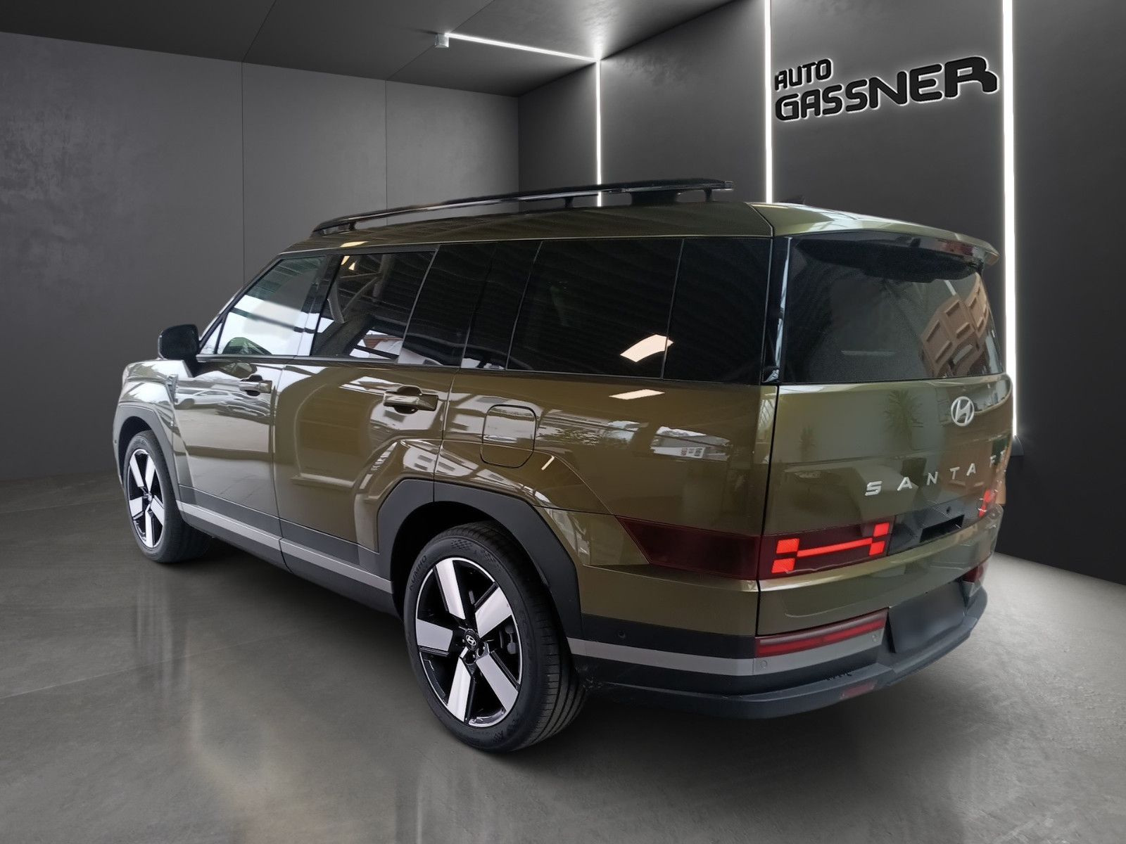 Fahrzeugabbildung Hyundai Santa Fe 1.6 T Hybrid 215PS 4WD Signature