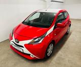 Toyota Aygo 1.0 x-play touch CarPlay*Klima*Rückfahrkam. - Toyota Gebrauchtwagen in Solingen