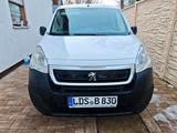 Peugeot Partner 1.6 HDI 100 Avantage Edition - Peugeot Partner Gebrauchtwagen in Berlin