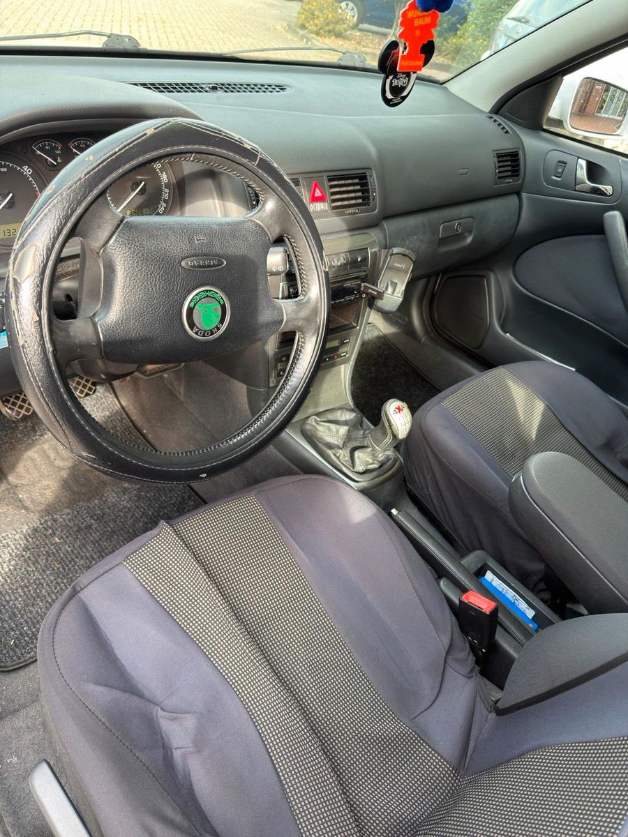 Skoda Octavia 2005 — photo 9