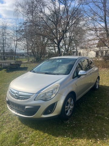 Opel Corsa D Satellite 1,4^74Kw^ 1 Zylinder ohne Komp