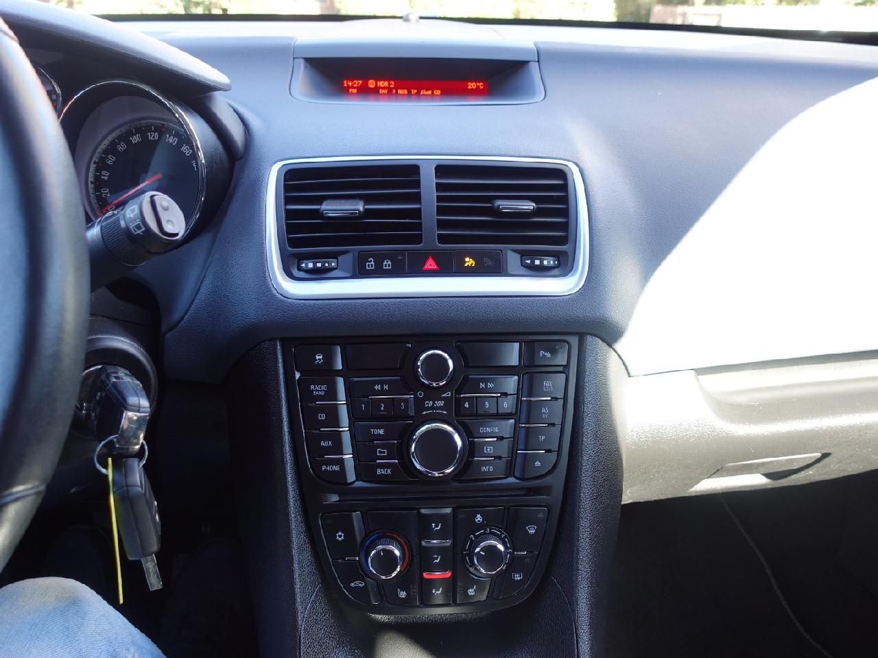 Fahrzeugabbildung Opel Meriva B 1,4 Innovation