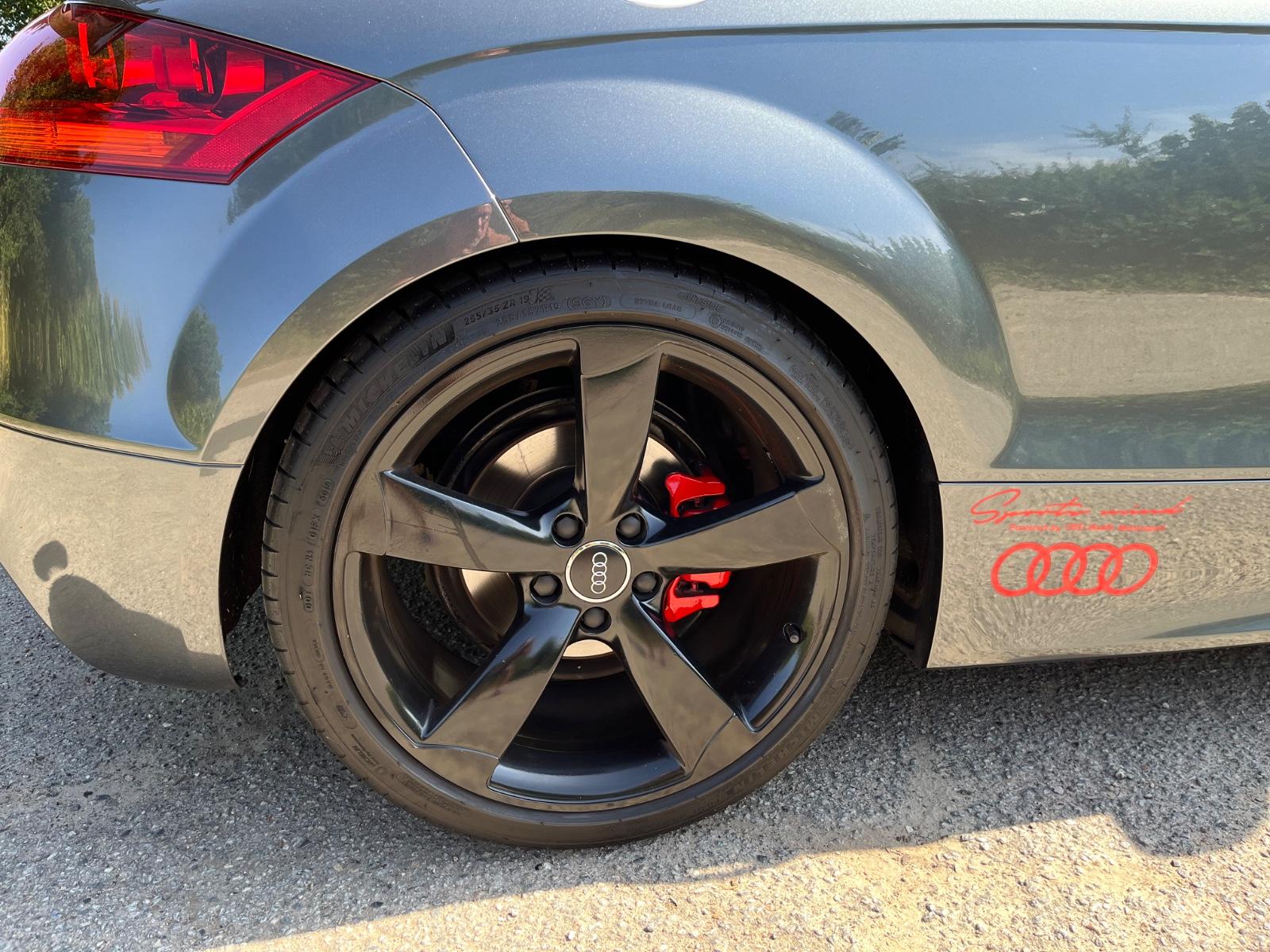 Audi TT Roadster 2.0 TDI S tronic quattro -