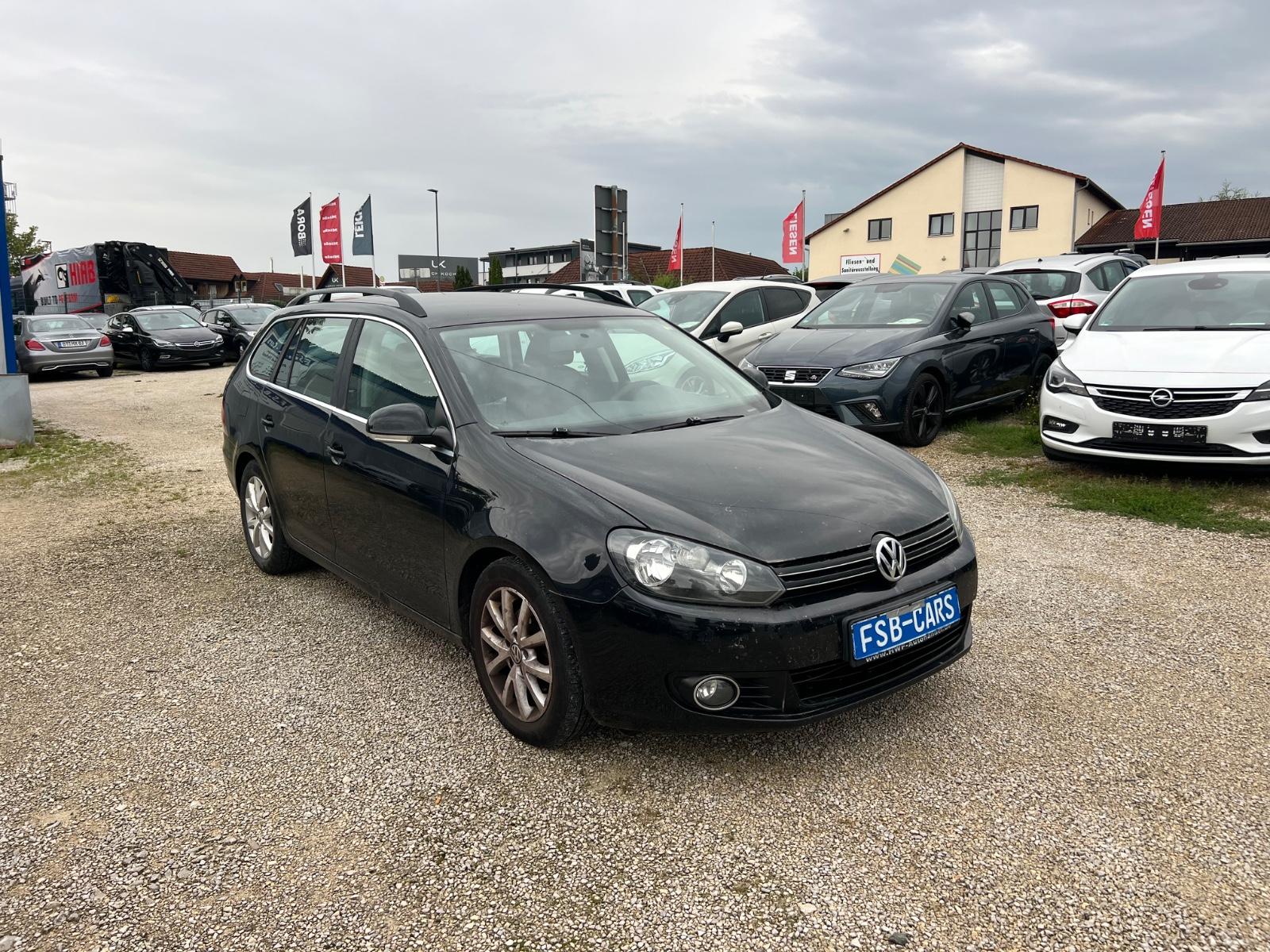 Volkswagen Golf 2013 — interior