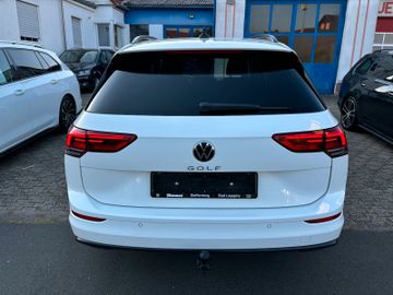 Volkswagen Golf - 8