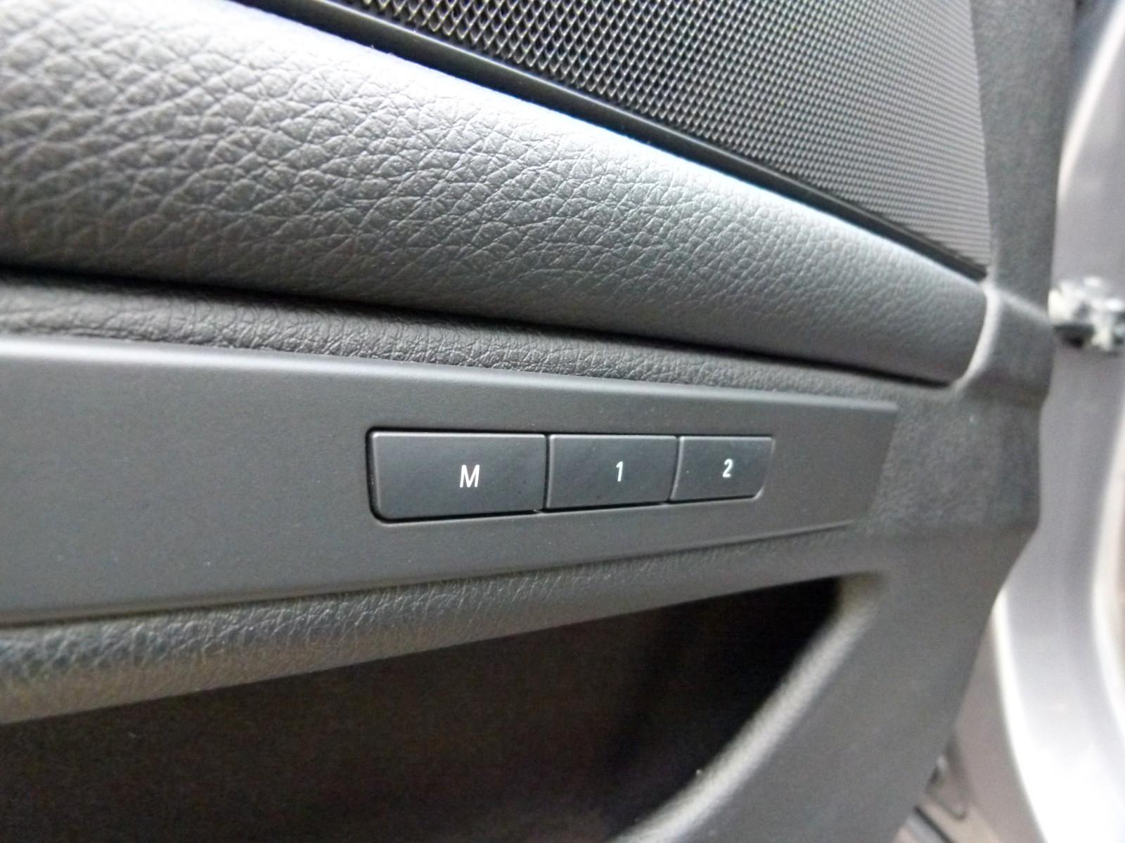 BMW 530d Automatik*M-Paket*HeadUp*Leder*Navi*Xenon*