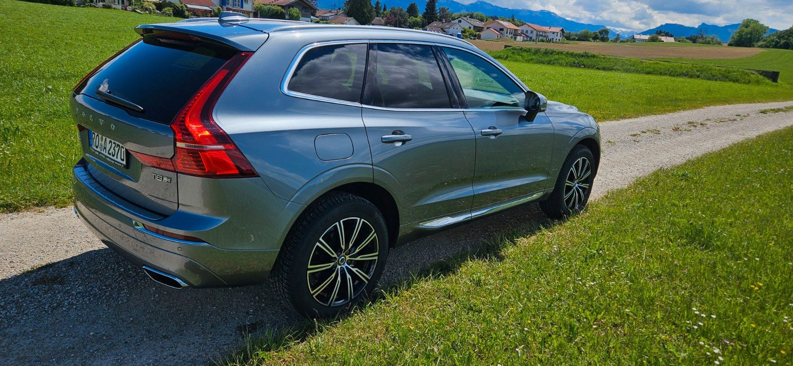 Volvo XC 60 T8 Inscription Plug-In Hybrid AWD Pano,HK imagem 2