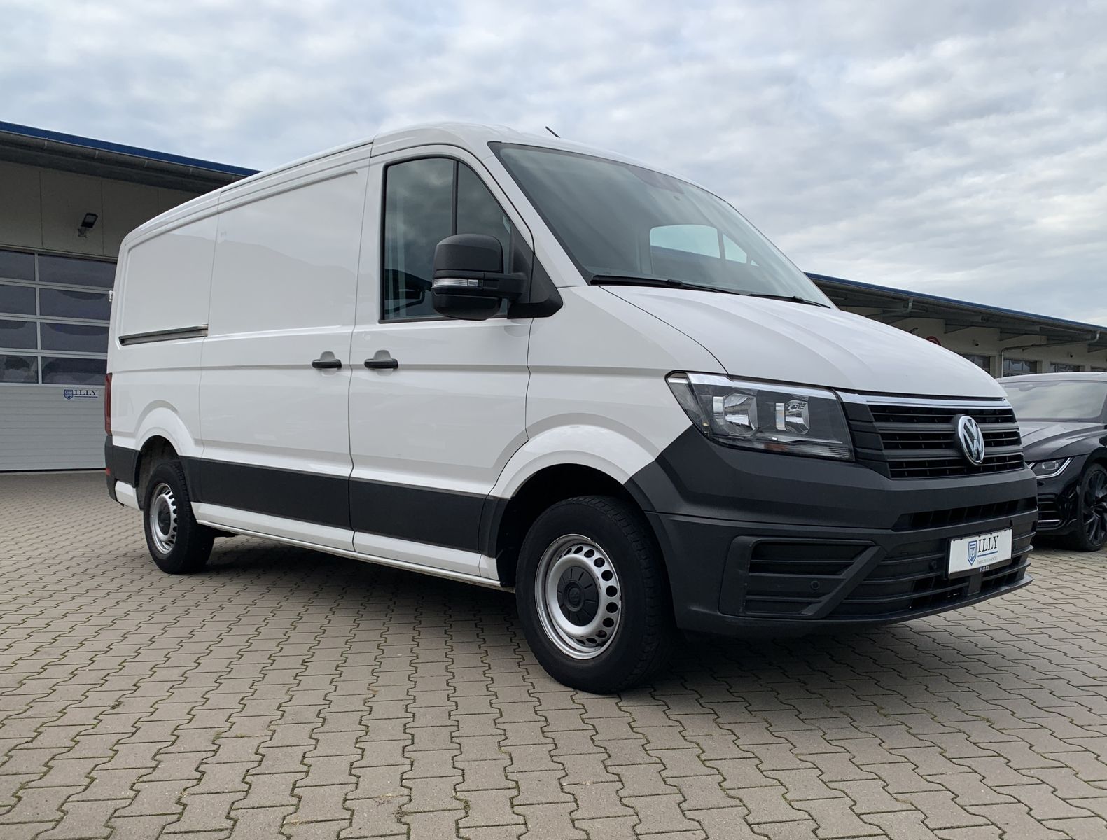 Fahrzeugabbildung Volkswagen Crafter Kasten 35 Mittellang FWD*Navi*Klima*