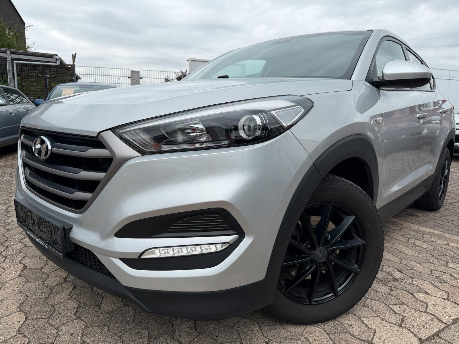 Hyundai TUCSON 1.7 CRDi 2WD Klimaanlage,,AHK,Tüv:02/2027