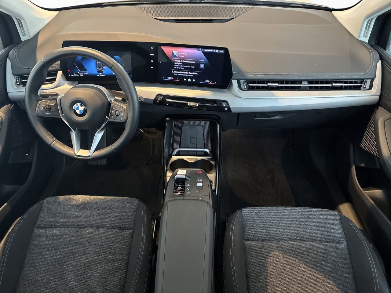 BMW 220 Active Tourer - Bild 16
