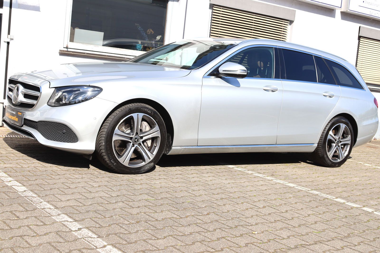 MERCEDES-BENZ E 350 d 4Matic 9G-TRONIC AVANTGARDE *2-HAND