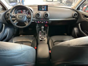 Audi A3 *Sportback*Tempo*Navi*AHK*Xenon*2-Zonen*