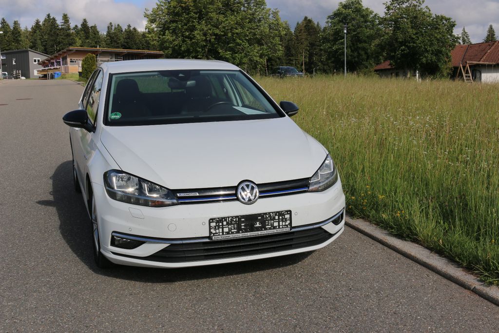 Image of Volkswagen Golf
