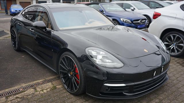 PORSCHE Panamera 4.0 V8 TDI Pano-22 Zoll-Standh-Massage-