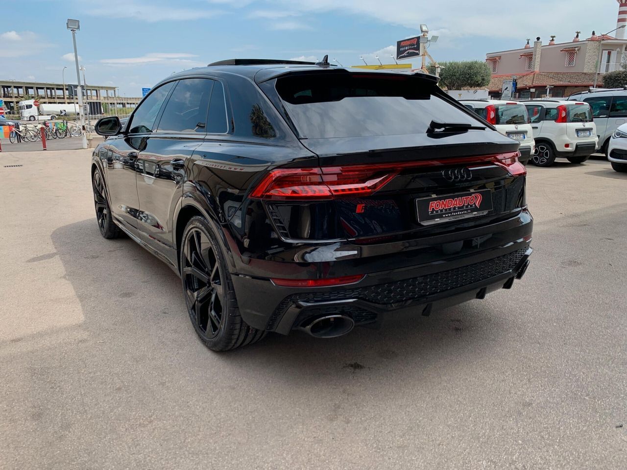 Audi Q8 RS TFSI V8 quattro tiptronic imagem 3
