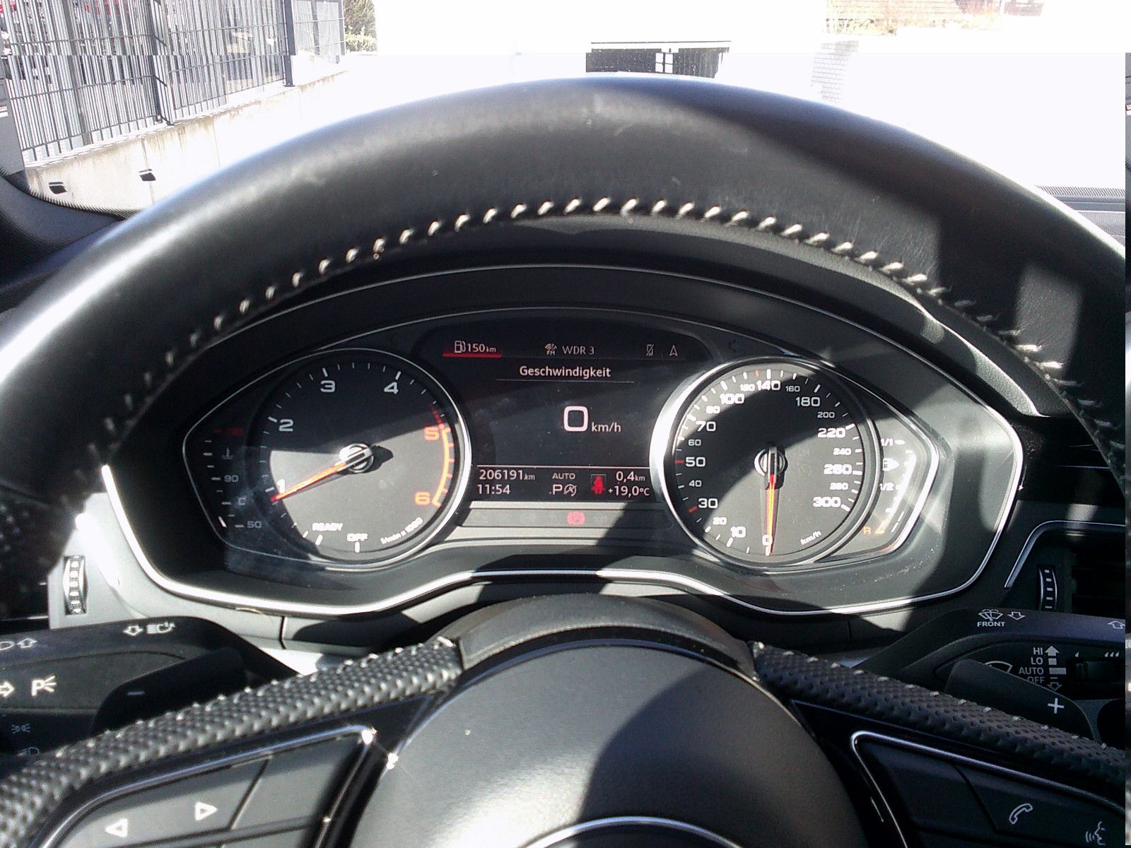 Fahrzeugabbildung Audi A4 Avant 40 TDI quattro S-Line