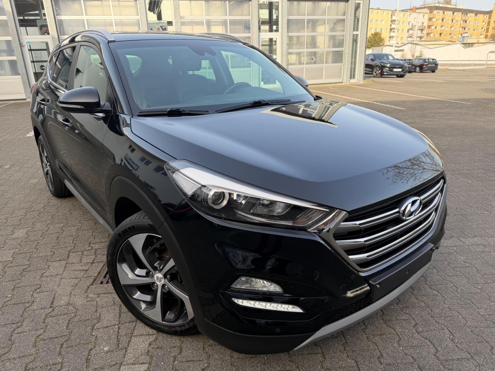 Hyundai Tucson blue Premium 2WD