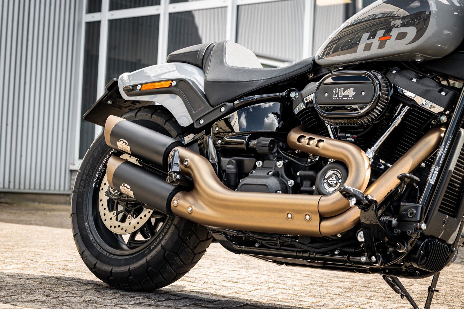 Fahrzeugabbildung Harley-Davidson FXFBS Fat Bob 114 CUI Softail - Jekill & Hyde