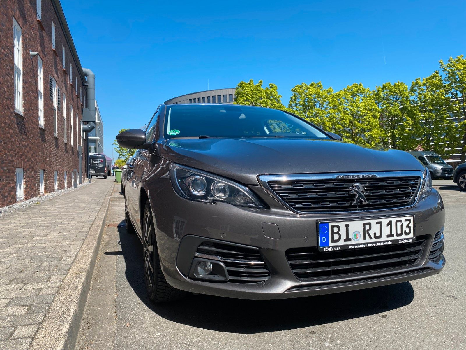 PEUGEOT 308