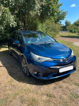 Toyota Avensis 2.0 D-4D Business Ed. TÜV 02/2027 - Toyota Avensis mit Diesel-Antrieb: 2.0