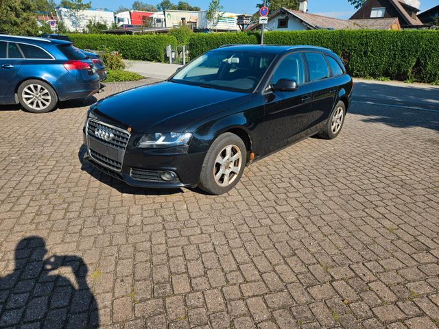 Audi A4 Avant Attraction QWATTRO