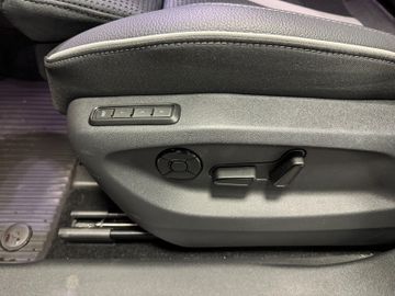 Fahrzeugverkauf 13 Skoda Kodiaq 1.5 TSI Sportline 7-Sitze Matrix AHK