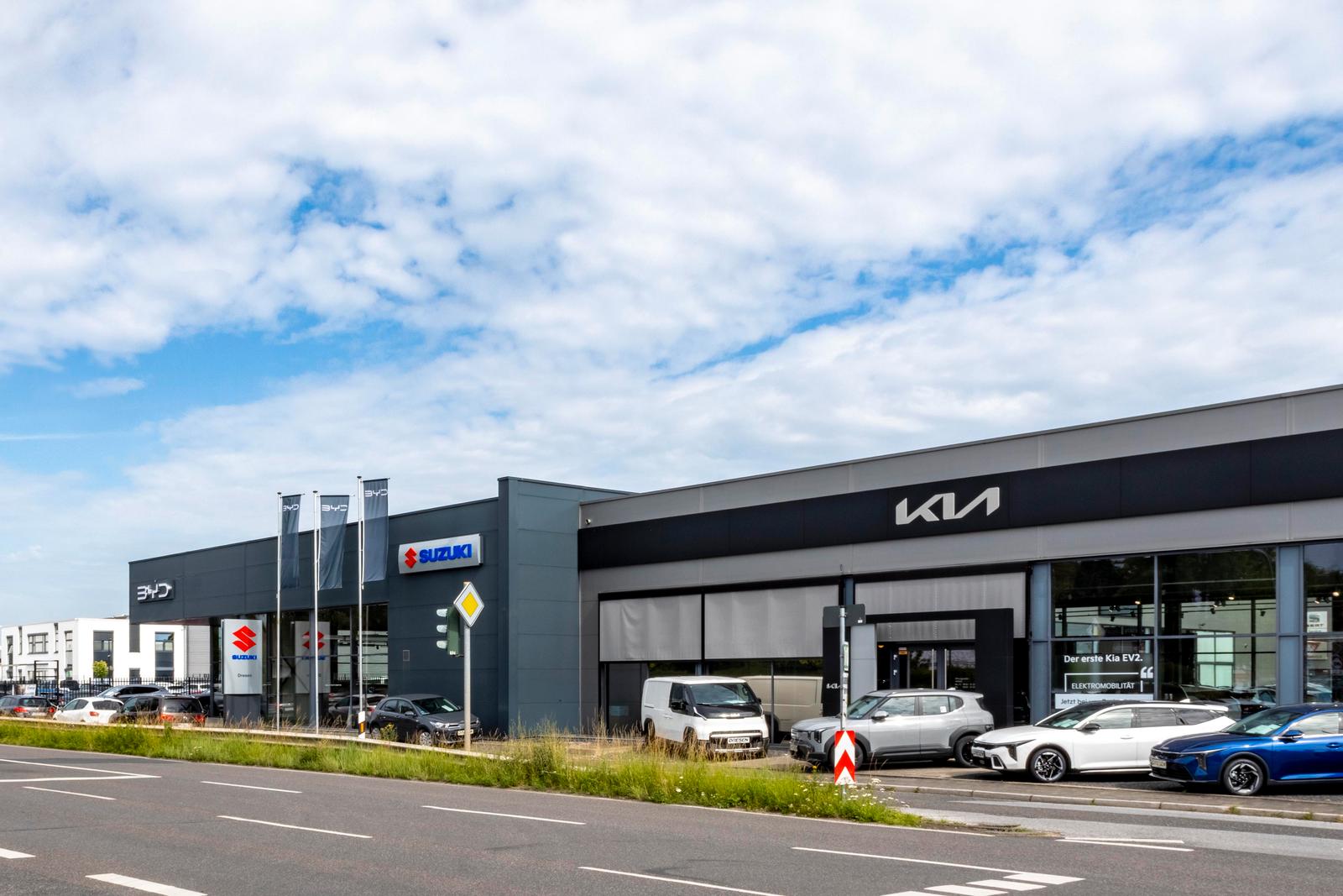 showroom-image-main