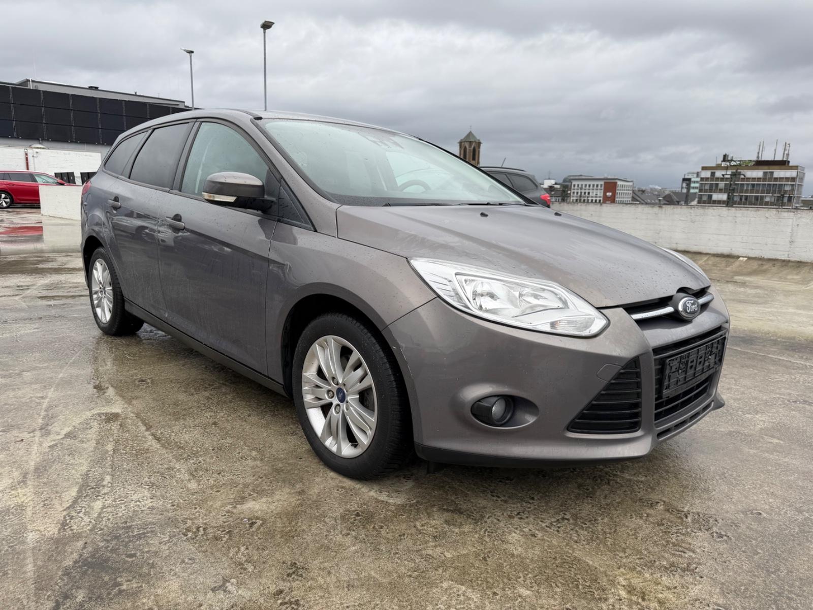 Ford Focus Turnier,Klima,Navi,Sitzheizung,ALUS,PDC