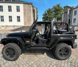 Jeep Wrangler JK Winde Höherlegung, Dachträger - Jeep Wrangler mit Diesel-Antrieb: Geländewagen